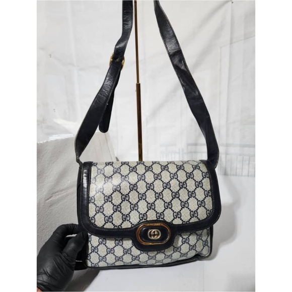 Gucci Black and Cream Monogram Shoulder Bag - Picture 16 of 16